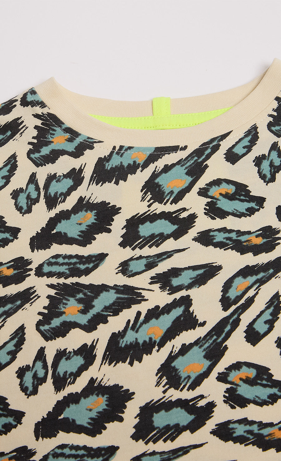 Lightweight Oversized Animal Print Tee